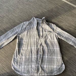 Old Navy white and gray flannel